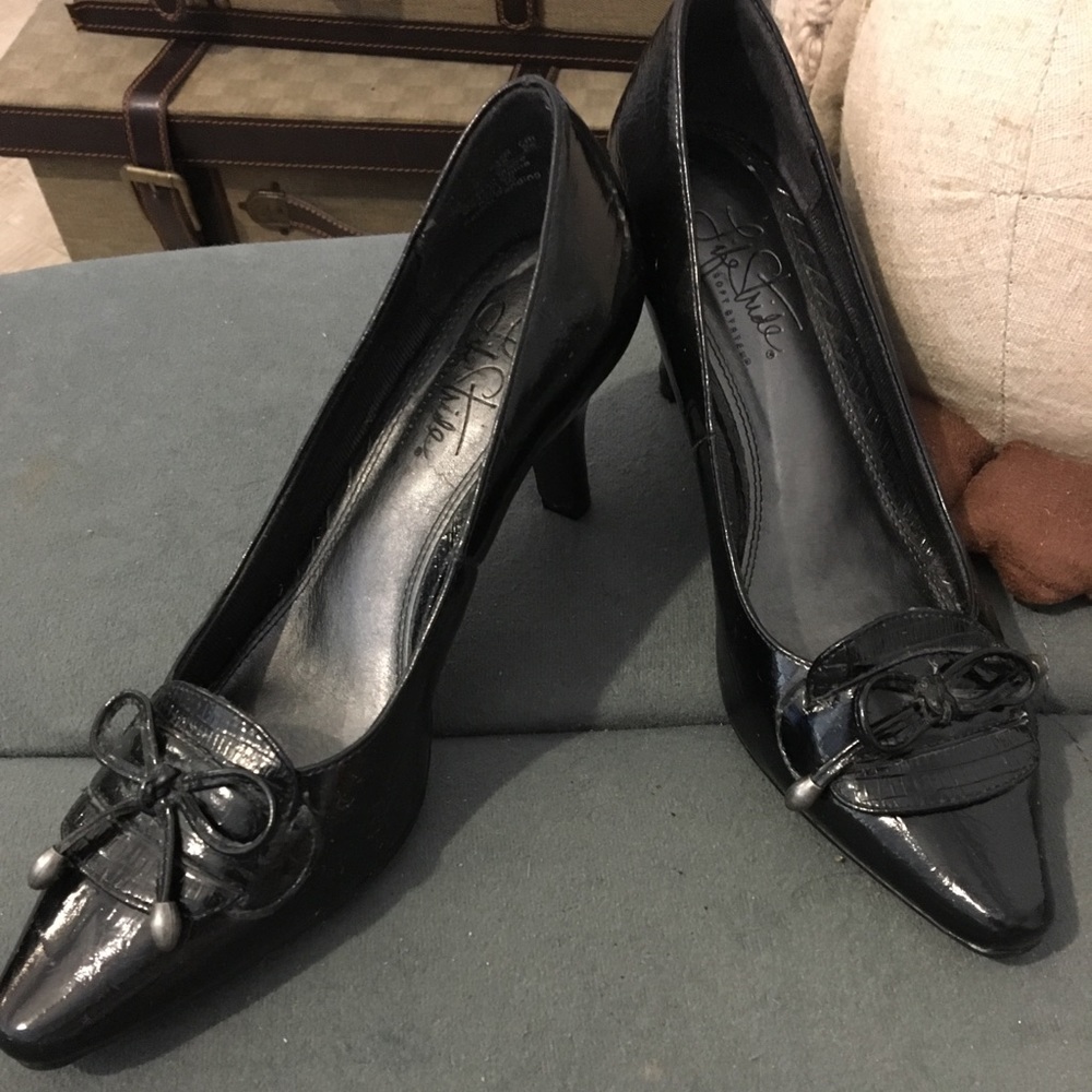 Life Stride heels